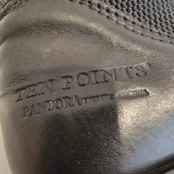 Fleece-lined Ten Points Size 36 Black Boots - Picture 8 of 13